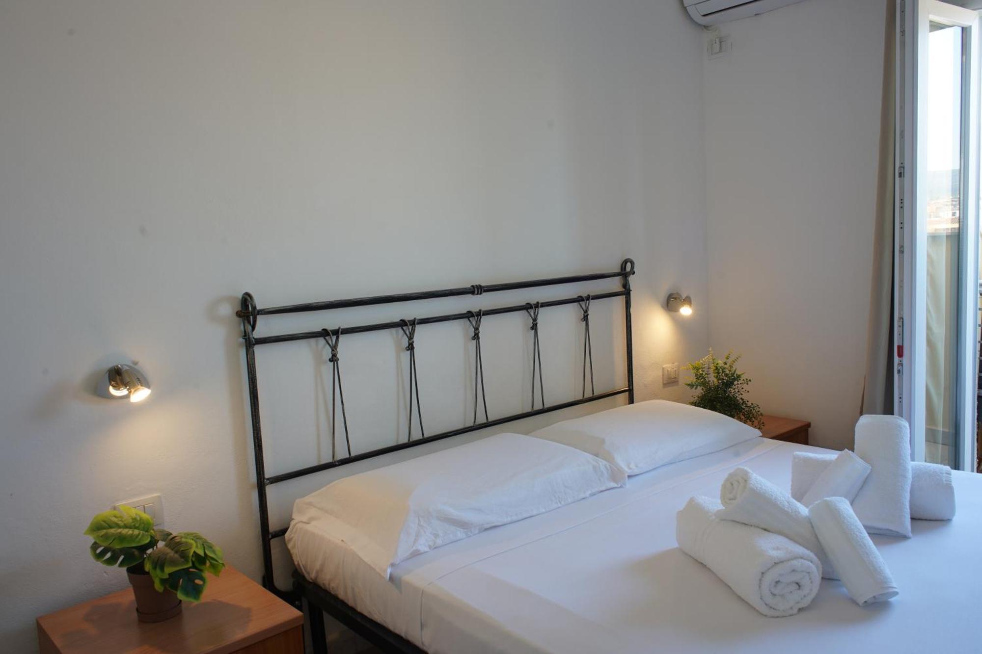 Oasis Guest House Альгеро Екстер'єр фото