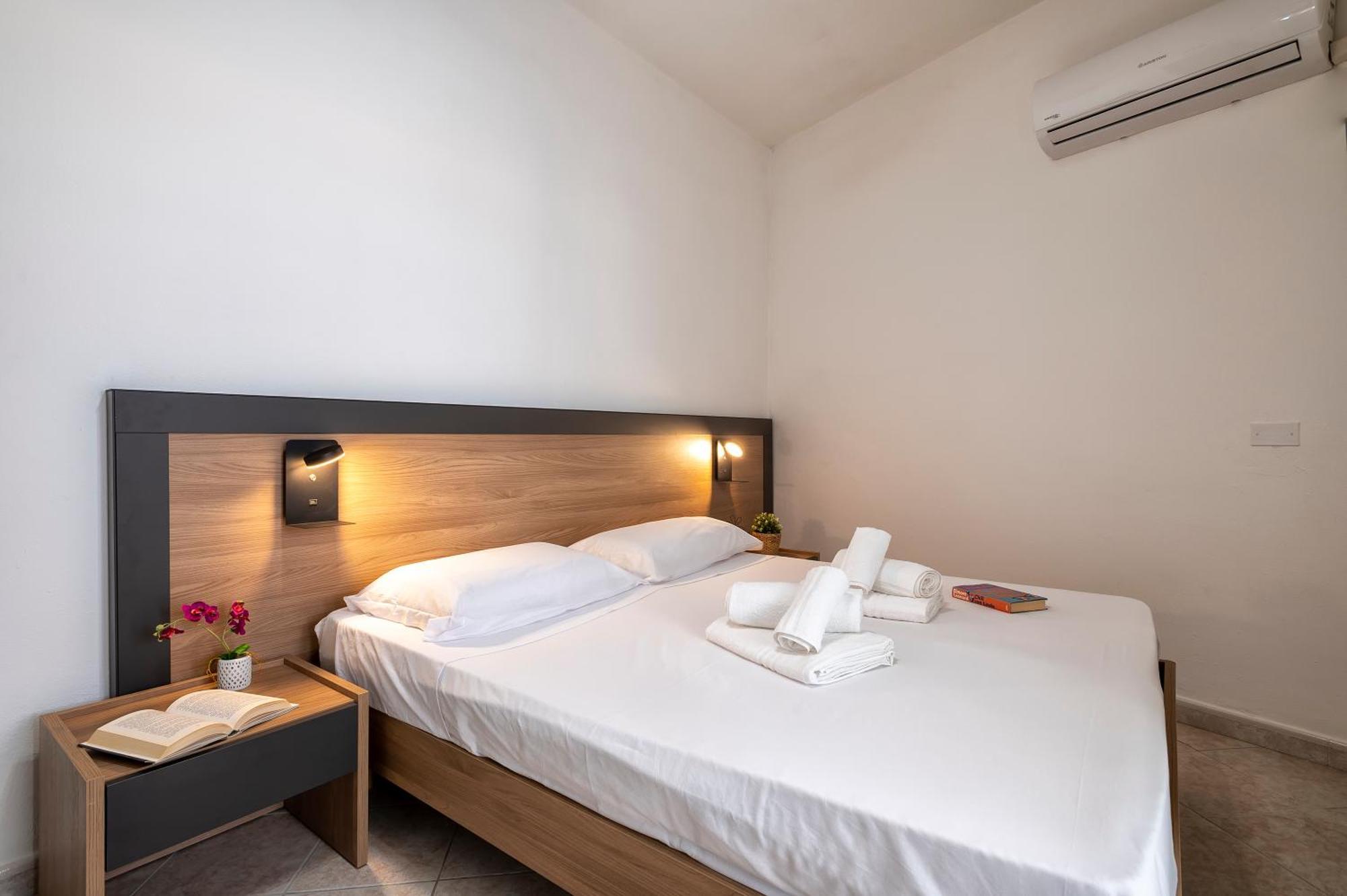 Oasis Guest House Альгеро Екстер'єр фото