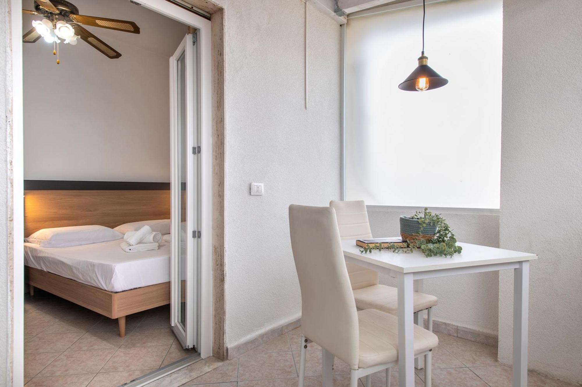 Oasis Guest House Альгеро Екстер'єр фото
