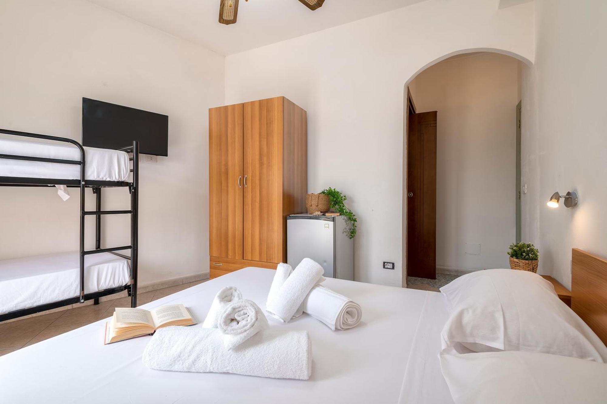 Oasis Guest House Альгеро Екстер'єр фото